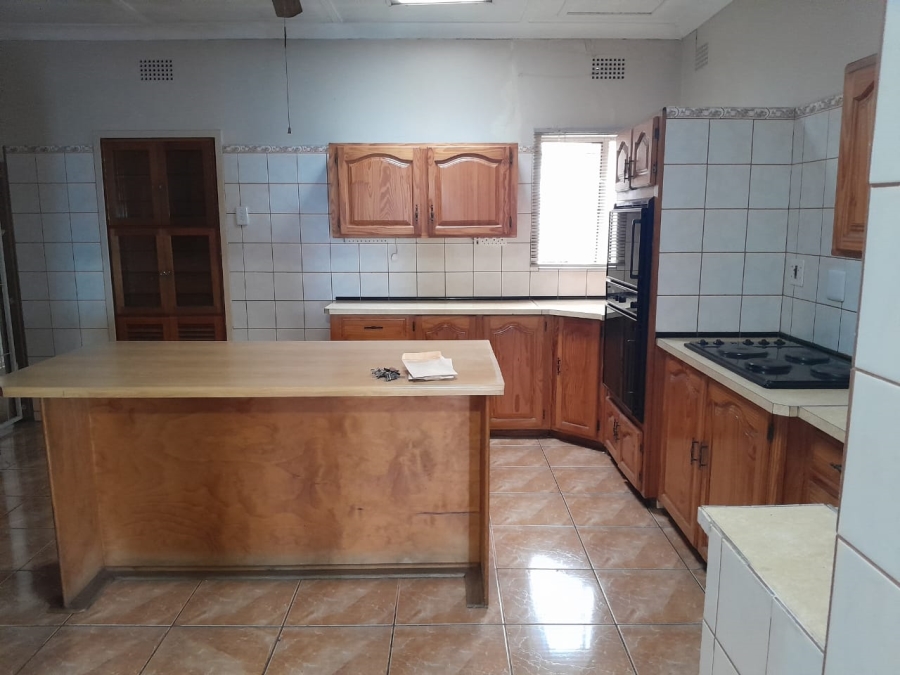 3 Bedroom Property for Sale in Oos Einde North West